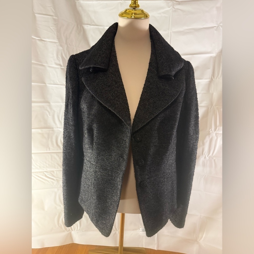 Ann Taylor Black Tweed Blazer with Wide Lapel and Deep V-Neckline - Picture 2 of 7
